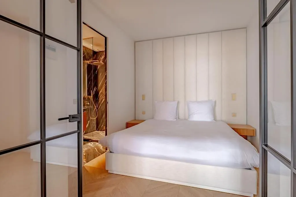 Stylish Rue Des Rosiers Gem Brand New 2-Bedr Appartement Parijs 0*,  Frankrijk