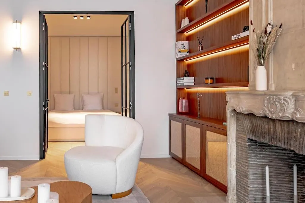 Stylish Rue Des Rosiers Gem Brand New 2-Bedr Apartment Paris 0*,  France