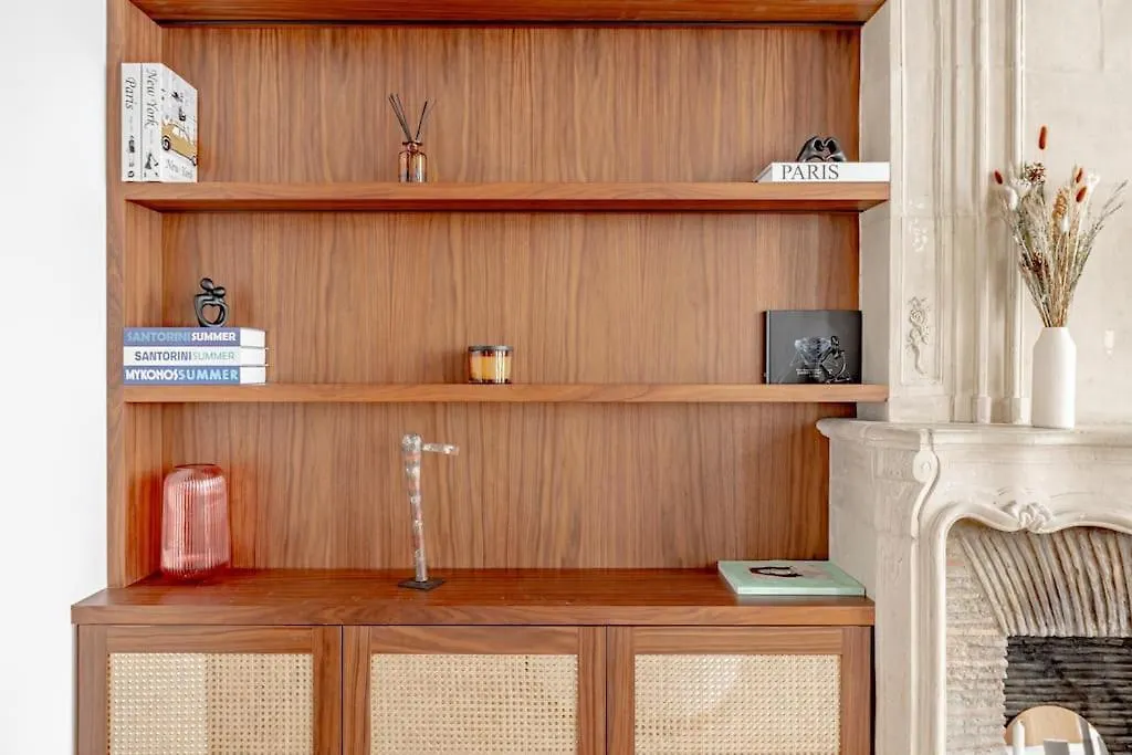 Stylish Rue Des Rosiers Gem Brand New 2-Bedr Apartment Paris