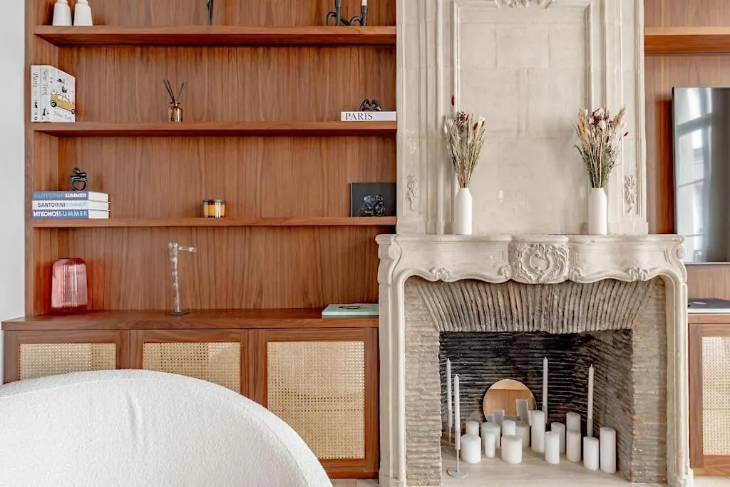 Stylish Rue Des Rosiers Gem Brand New 2-Bedr Apartment Paris France